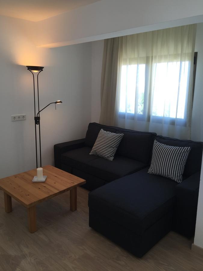 Apartamentos Delfin Es Calo  Eksteriør billede